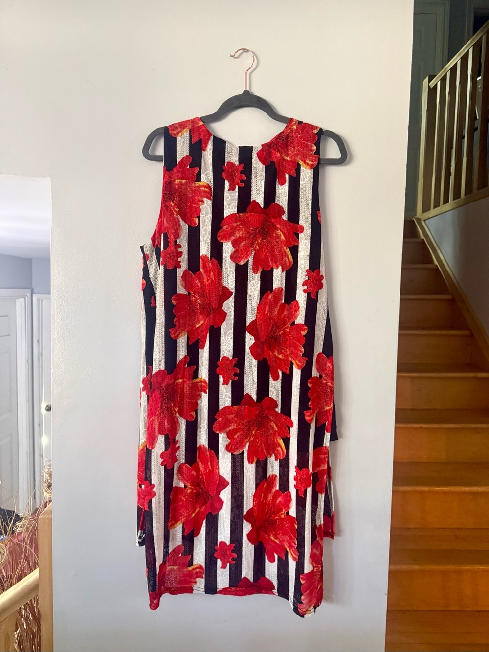 🇨🇦 Papa Vancouver Sleeveless Striped Floral Split Front High-Low Tunic Top - Picture 4 of 6